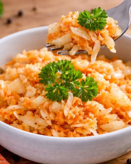 Frischer Weisskrautsalat mit Möhren