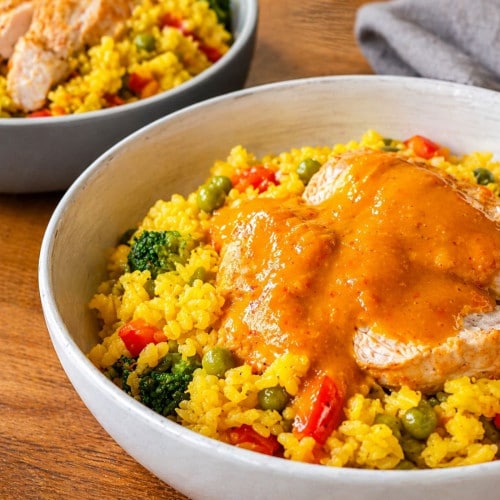 Corryreis mit Hähnchen und Mangosoße
