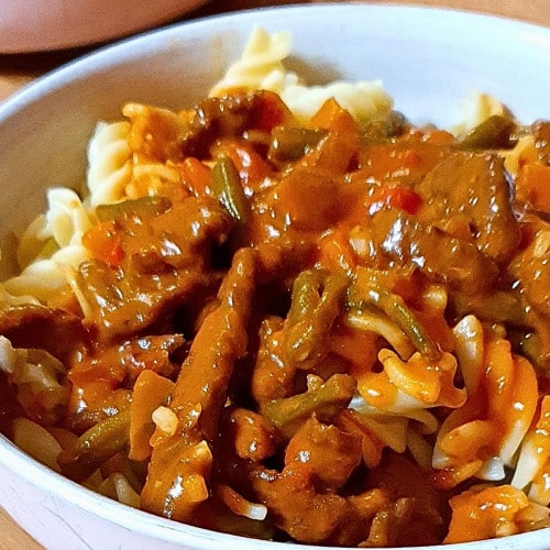 Rindergeschnetzeltes mit Bohnen und Paprika