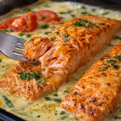 Lachs on Kokos-Curry-Soße mit Bohnen