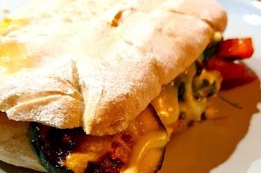 Panini mit gegrilltem Gemüse